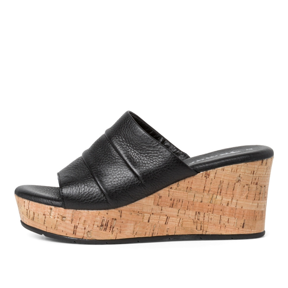 detail Dámské nazouváky TAMARIS TAM-10201582-S2 černá