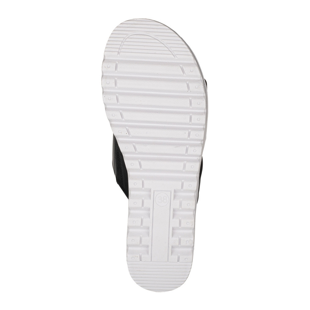 detail Dámské nazouváky JANA JAN-10201939-S2 černá