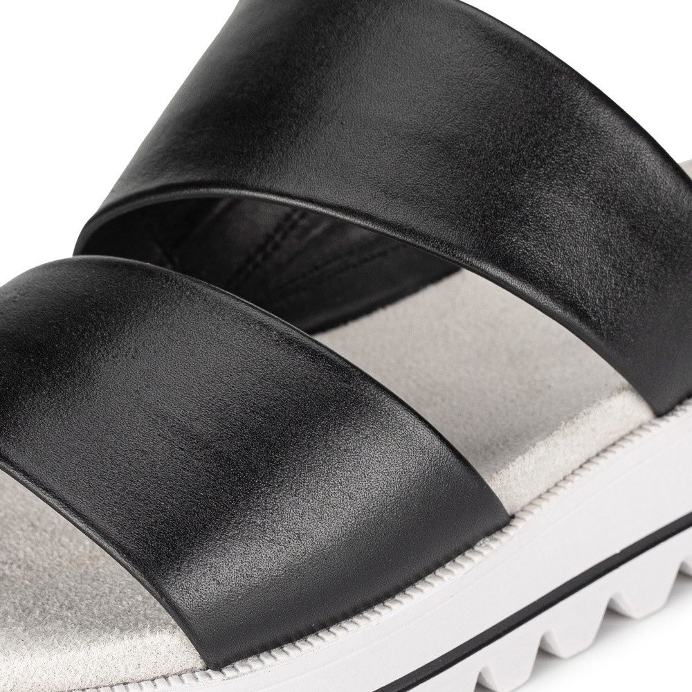 detail Dámské nazouváky JANA JAN-10201939-S2 černá