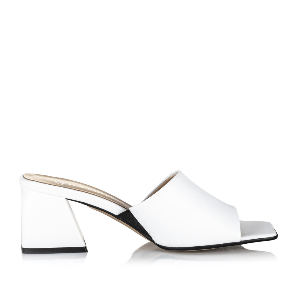 detail Dámské nazouváky IBERIUS IBE-10202005-S2 bílá