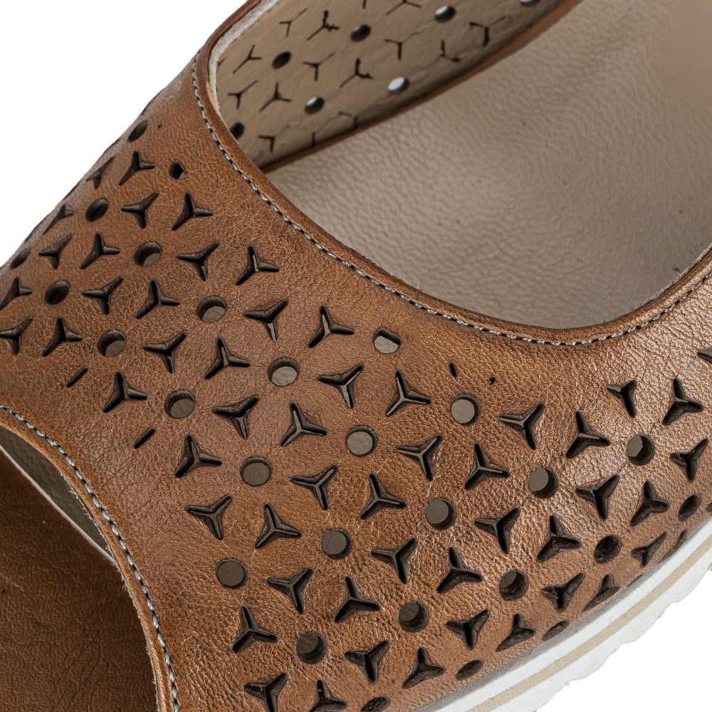 detail Dámské sandály IBERIUS IBE-10202018-S2 hnědá