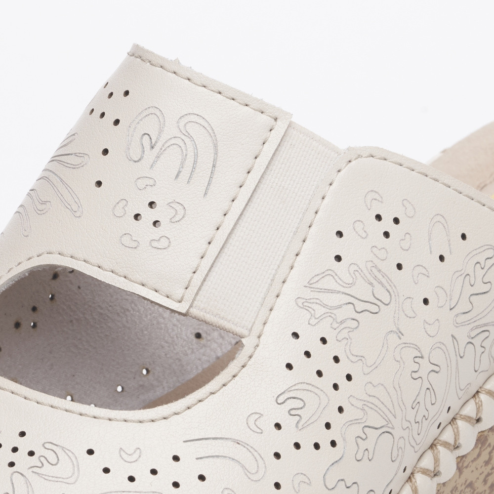 detail Dámske šľapky RIEKER 66191-60 béžová S3