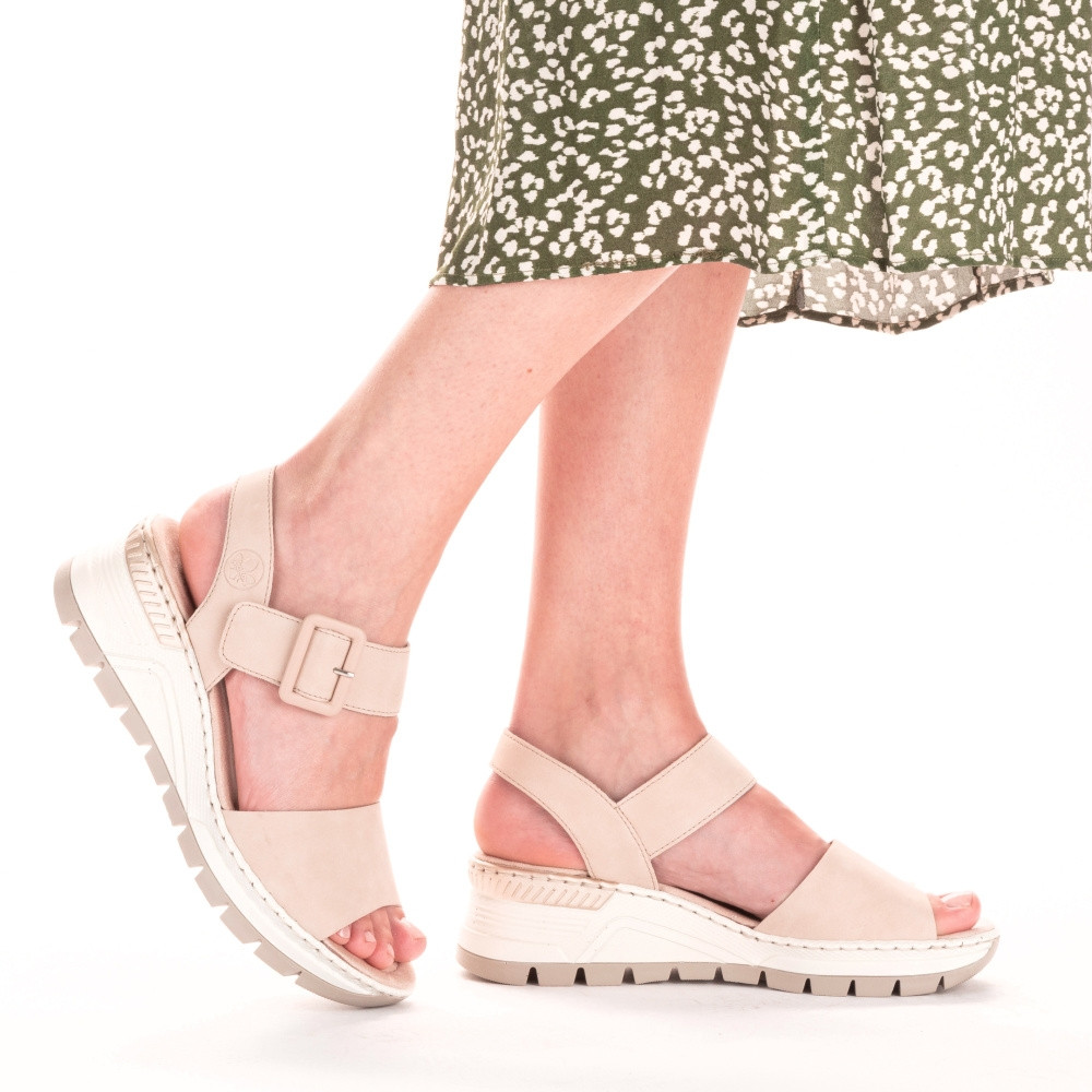 detail Dámské sandály RIEKER 66466-60 béžová S4