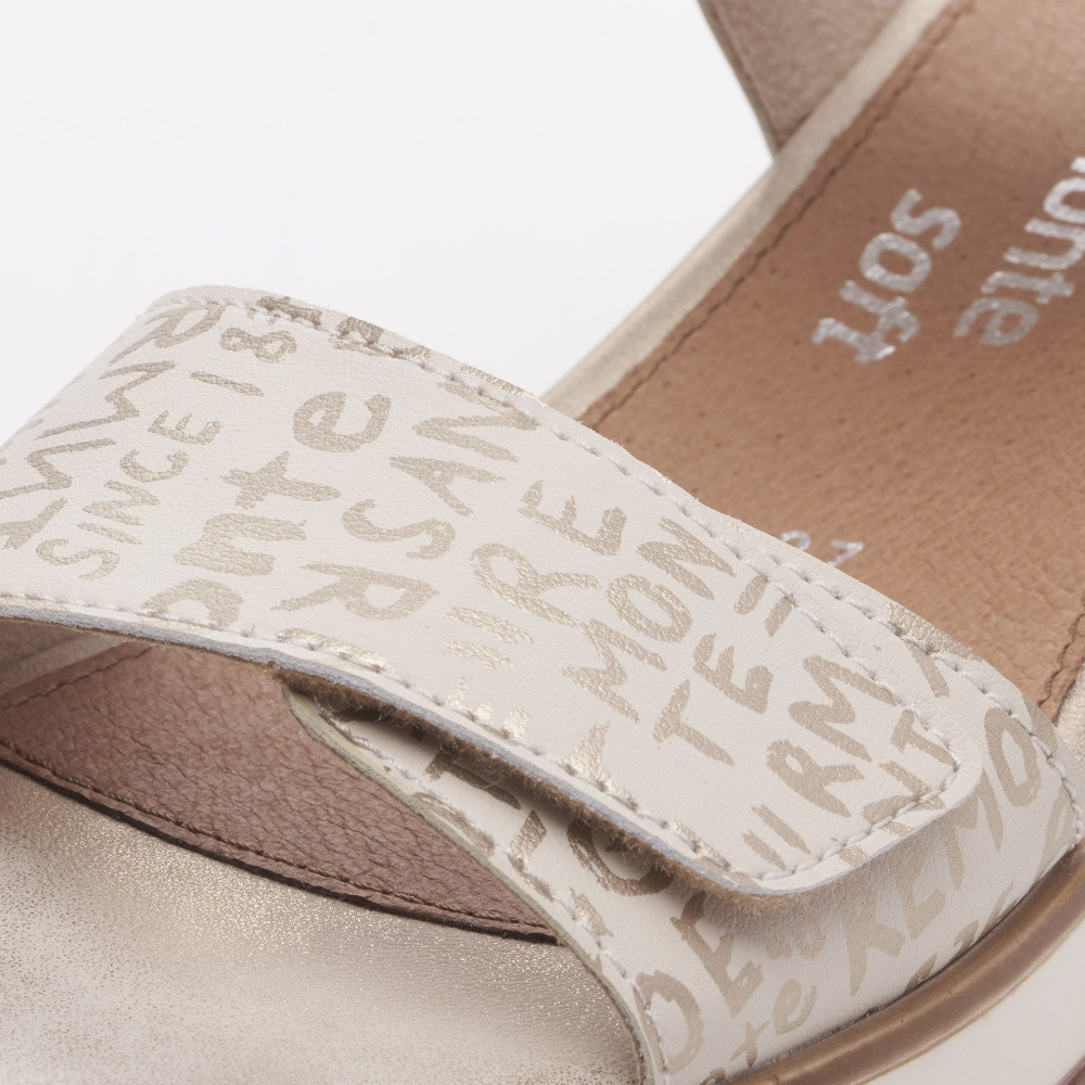 detail Dámské sandály REMONTE D6455-60 béžová S3