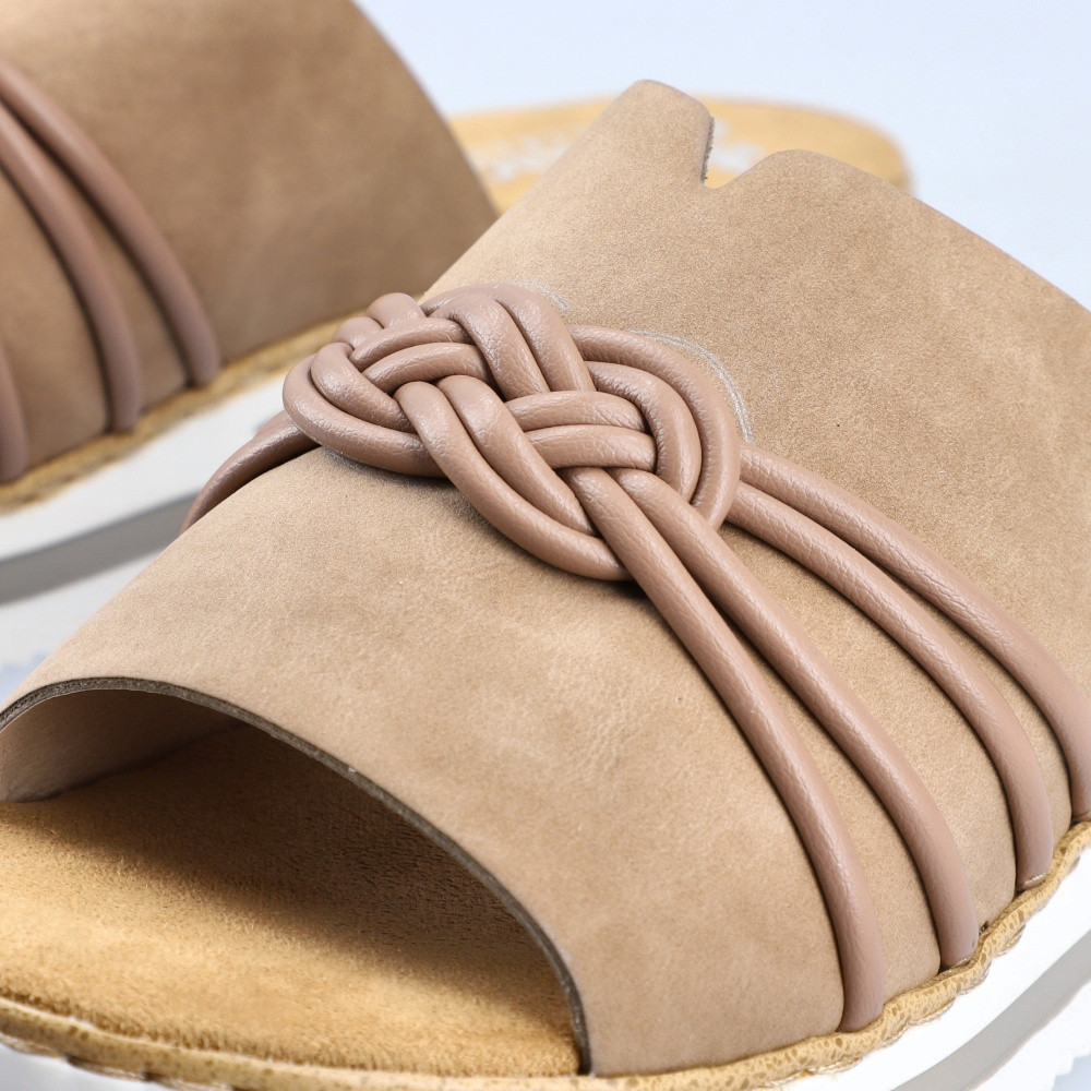 detail Dámské nazouváky RIEKER V0297-62 béžová S4