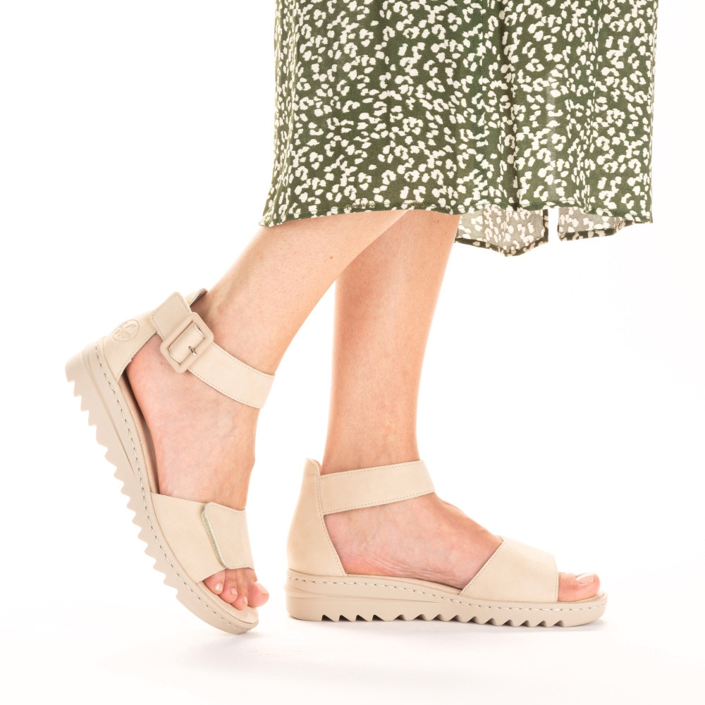 detail Dámské sandály RIEKER V4653-60 béžová S3