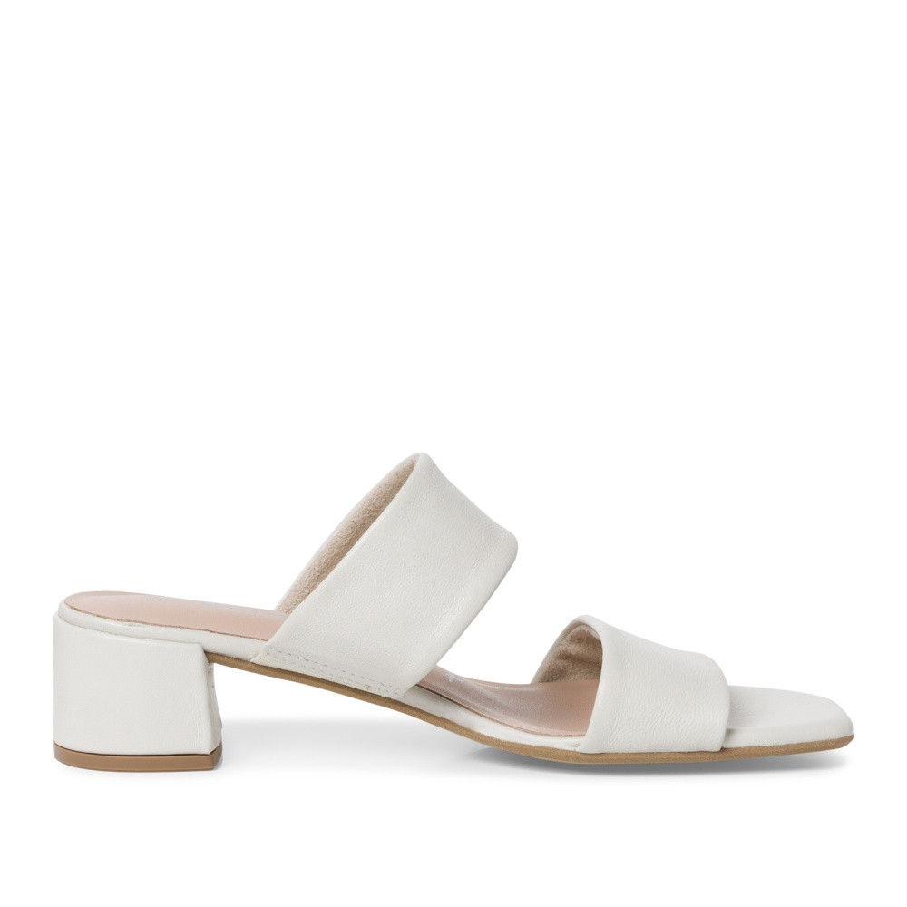 detail Dámské nazouváky TAMARIS TAM-10202642-S3 bílá