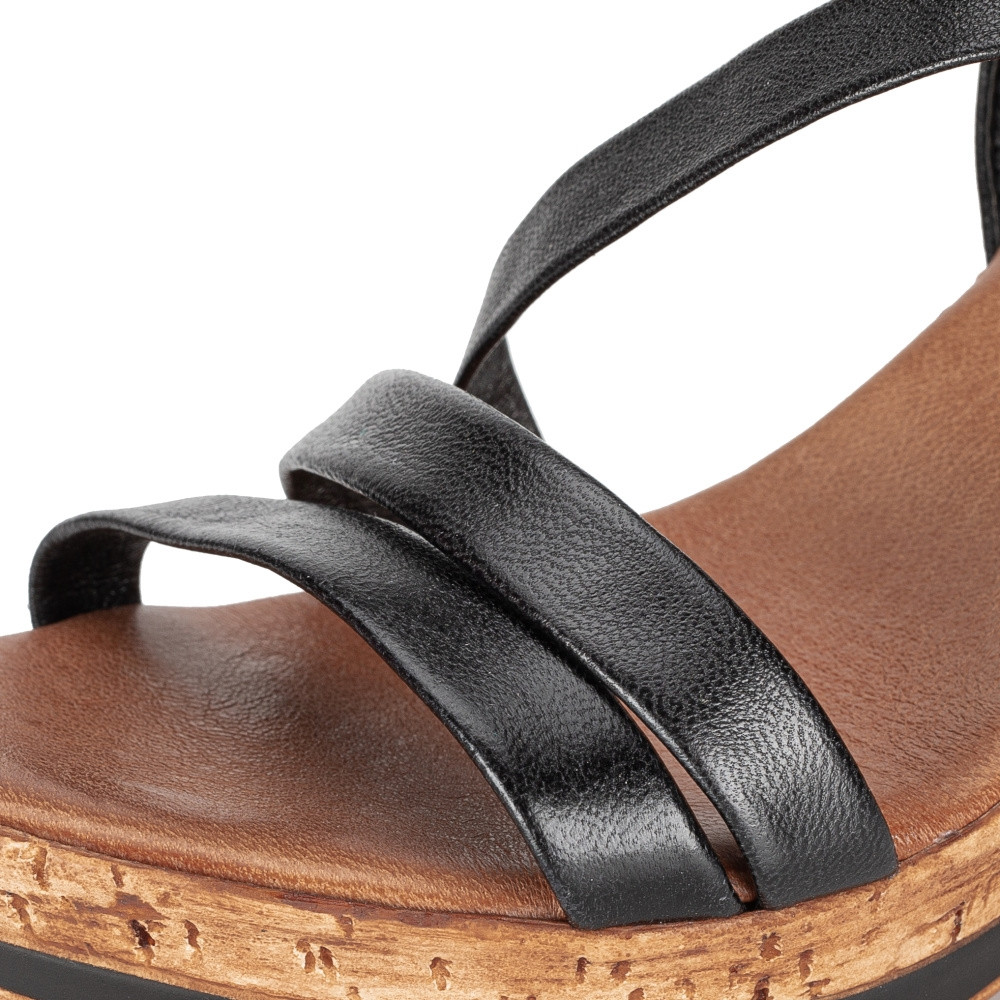 detail Dámské sandály TAMARIS TAM-10202684-S3 černá