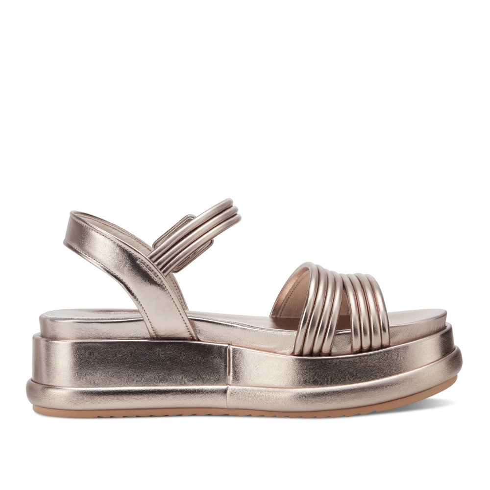 detail Dámské sandály TAMARIS TAM-10202831-S3 zlatá