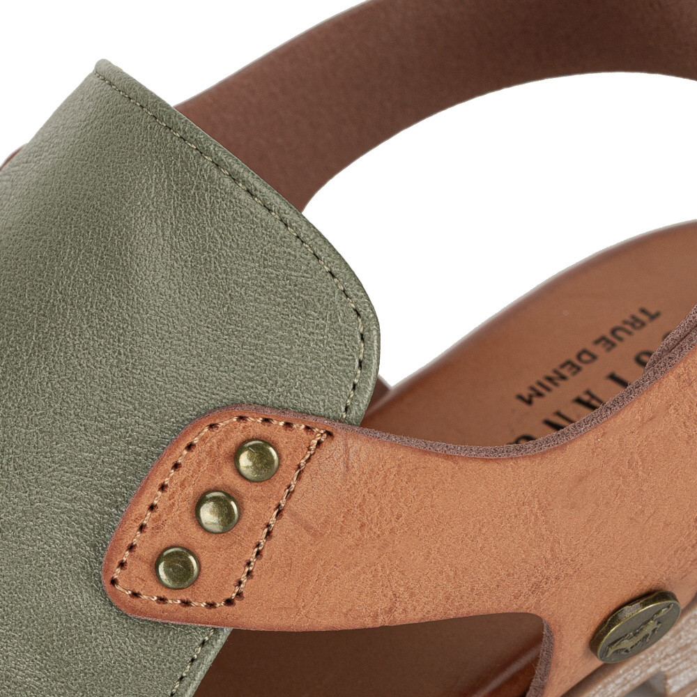 detail Dámské sandály MUSTANG 1388808-7 zelená S5