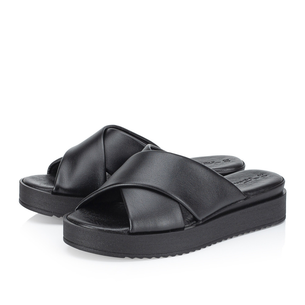 detail Dámské nazouváky TAMARIS 27214-42-001 černá S4