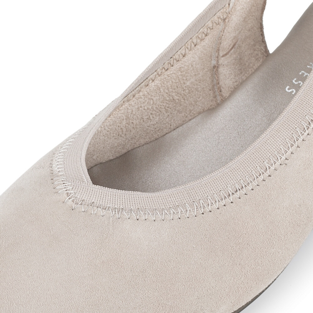 detail Dámske lodičky RIEKER 47063-60 béžová S5