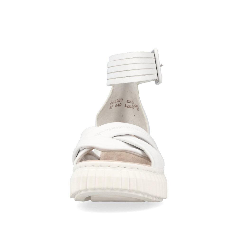 detail Dámské sandály RIEKER 64159-80 bílá S4