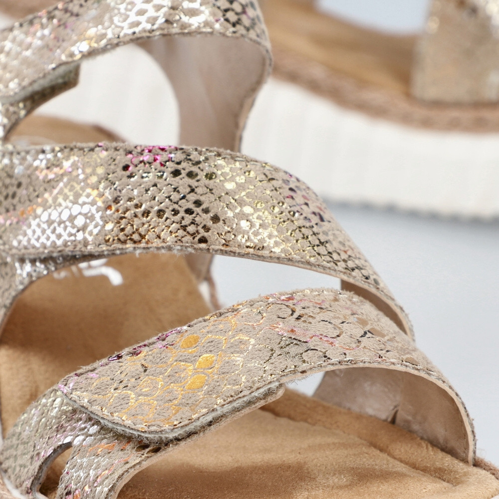 detail Dámské sandály RIEKER 69157-90 béžová S4