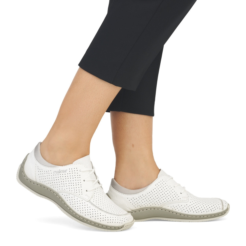 detail Dámské polobotky RIEKER L1718-80 bílá S4