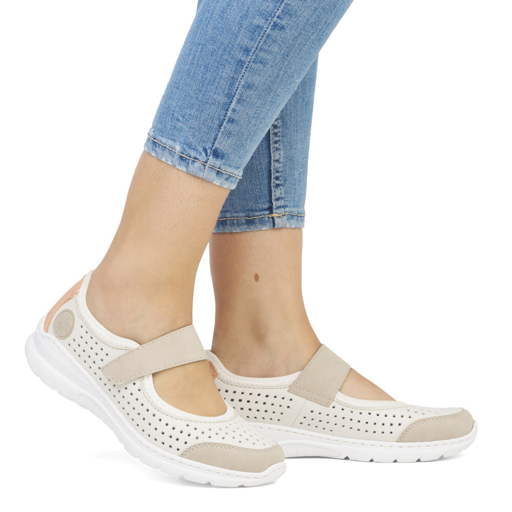 detail Dámské polobotky RIEKER L32B5-81 béžová S5