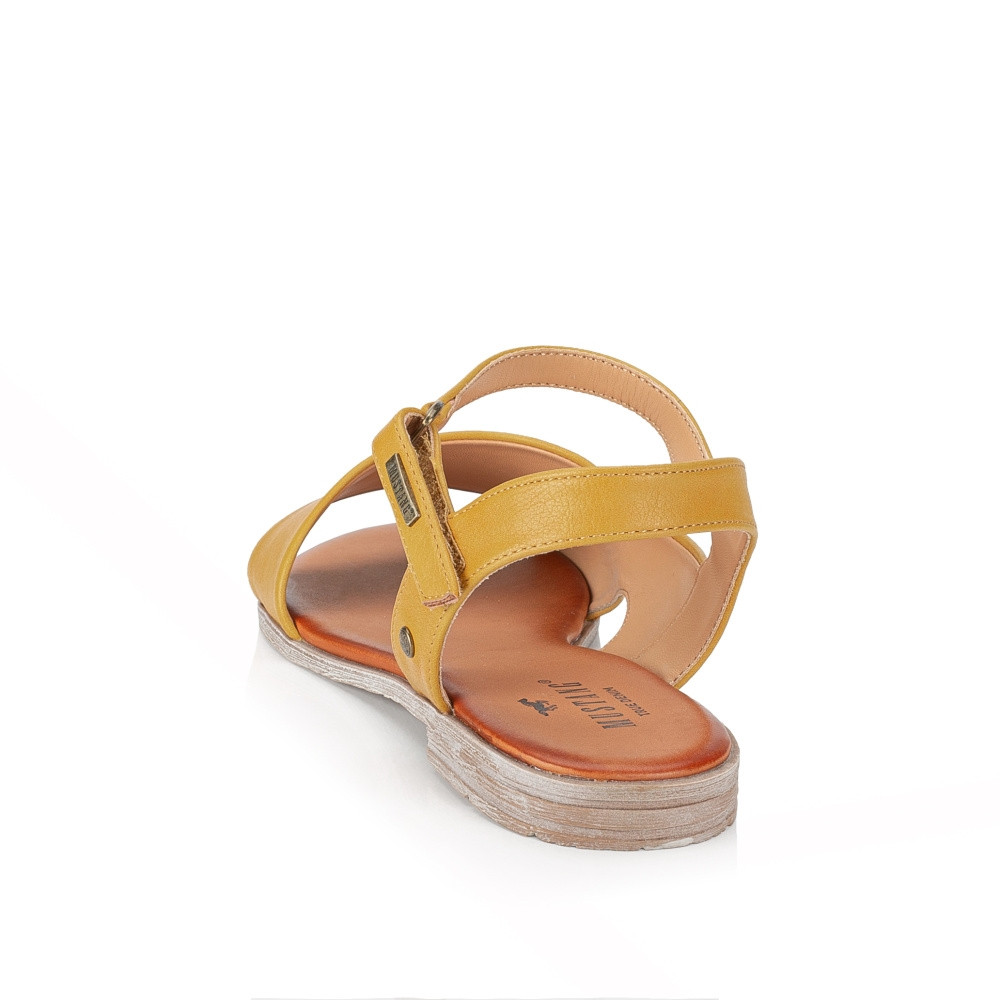 detail Dámské sandály MUSTANG 1388807-6 žlutá S4