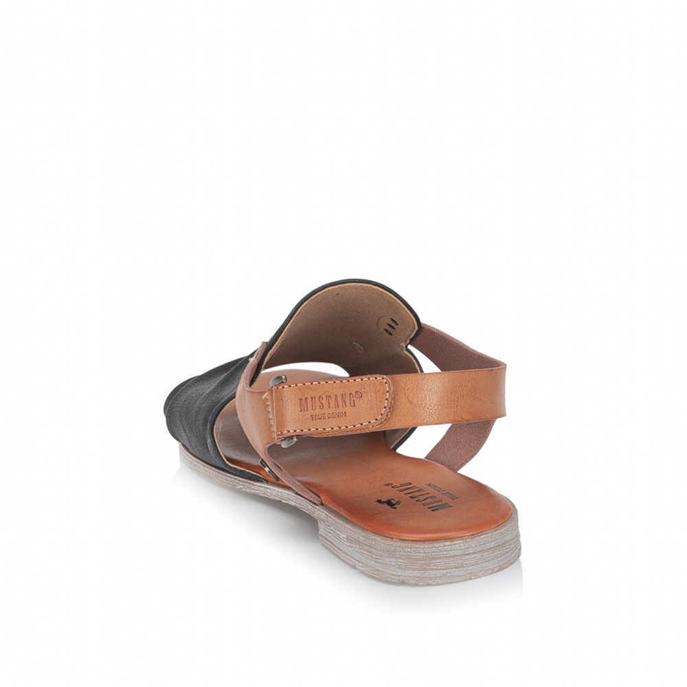 detail Dámské sandály MUSTANG 1388808-9 černá S5