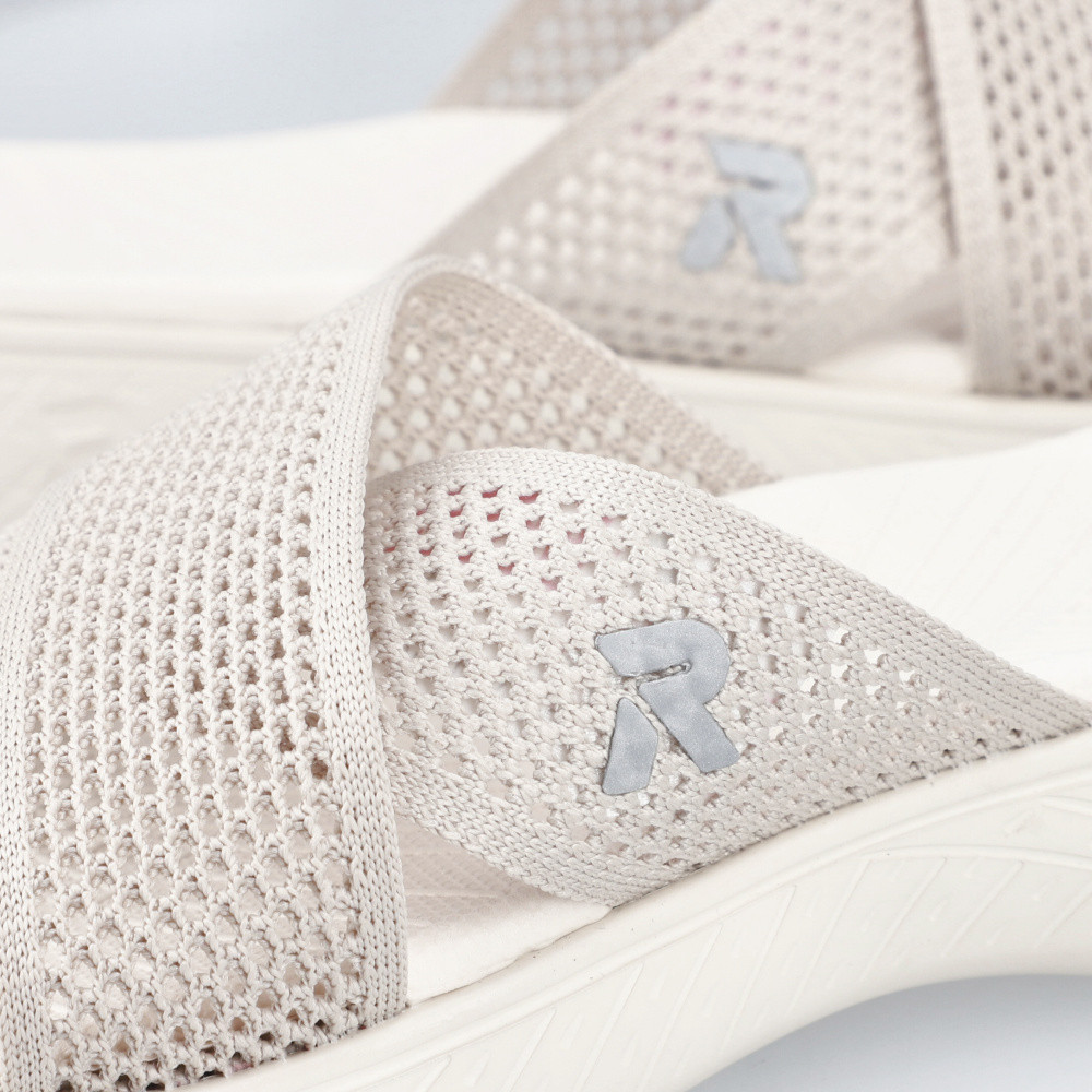 detail Dámské nazouváky RIEKER V2105-60 béžová S5