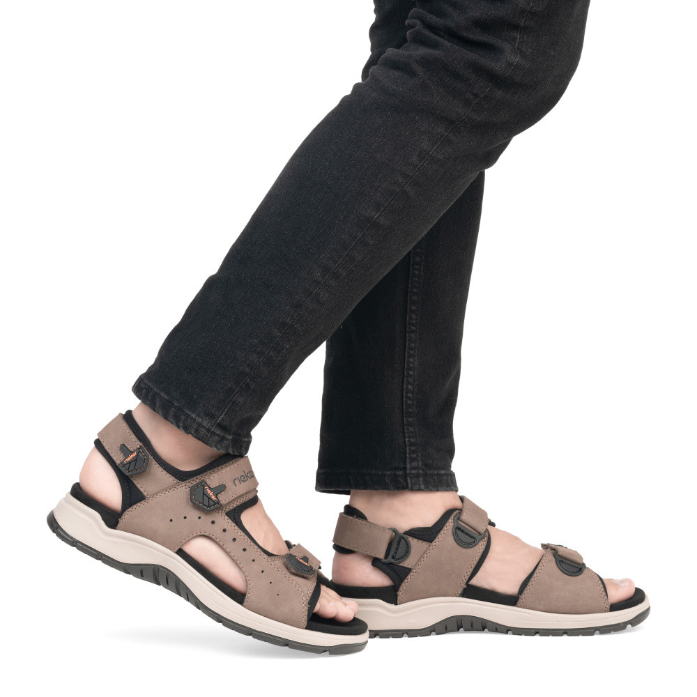 detail Pánské sandály RIEKER 26951-25 hnědá S5