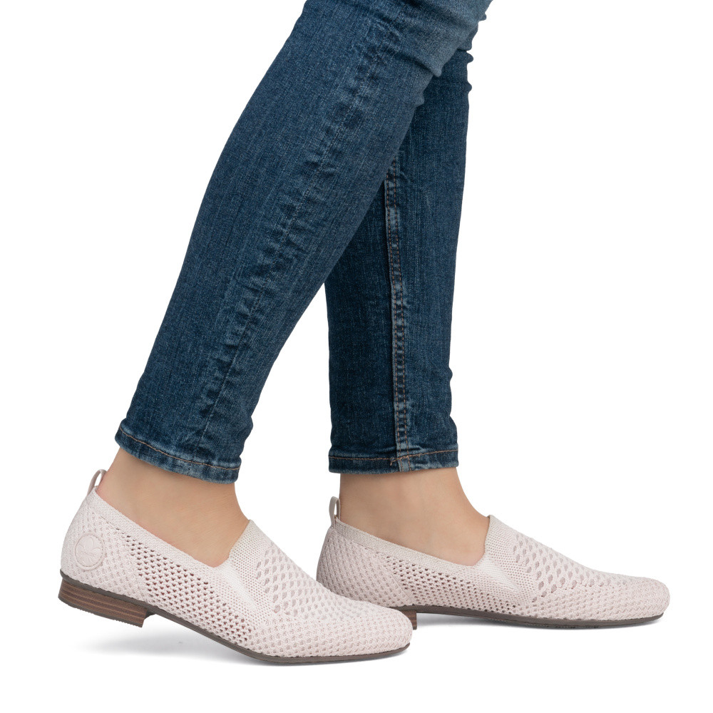 detail Dámské mokasíny RIEKER 51969-90 béžová S5