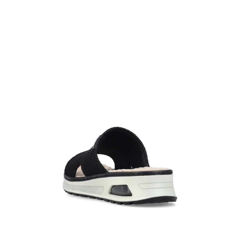 detail Dámské nazouváky RIEKER 65651-00 černá S5