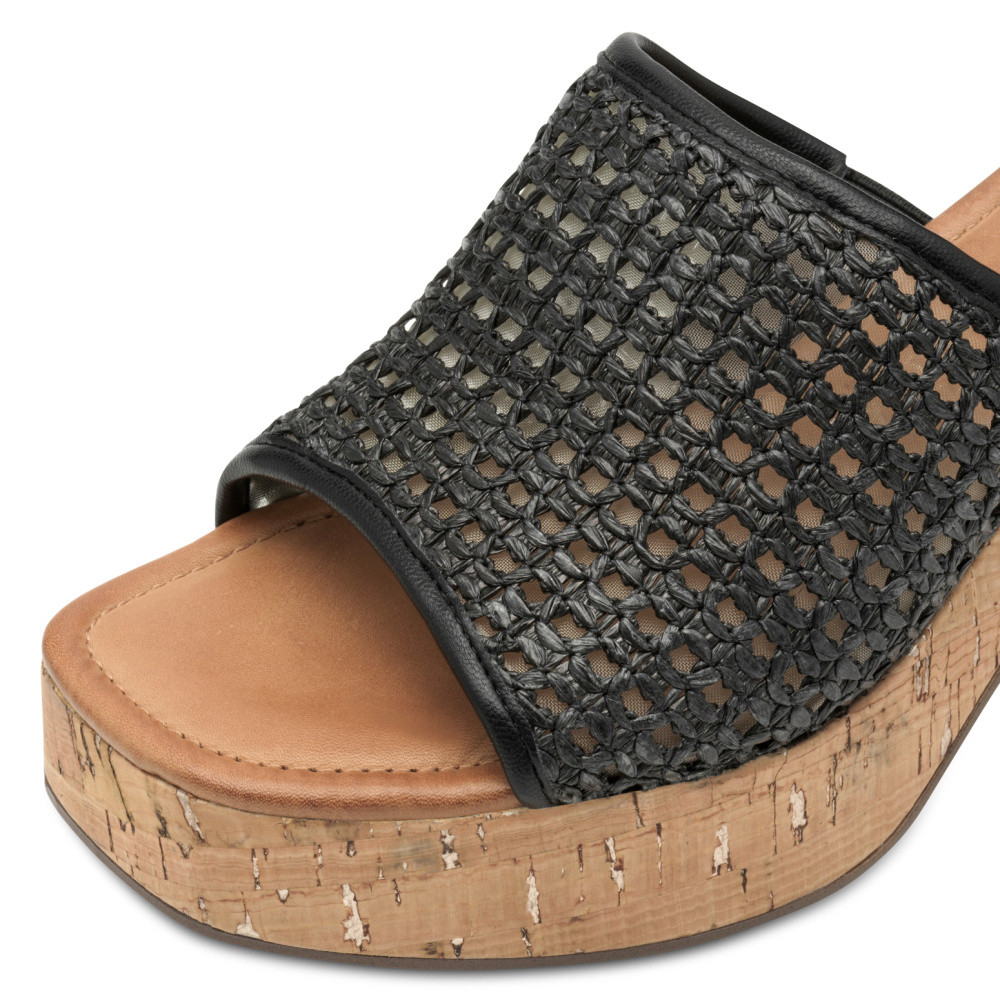 detail Dámské nazouváky TAMARIS 27212-44-001 černá S5