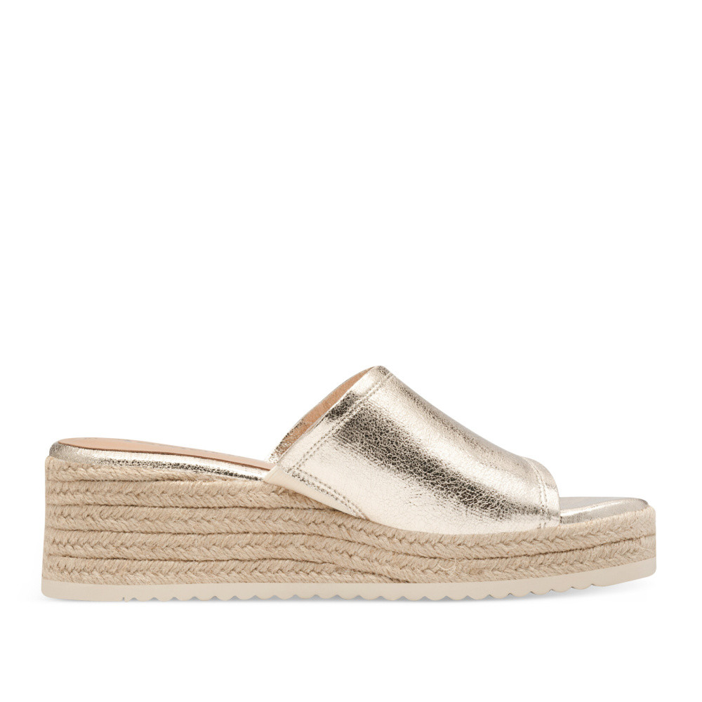 detail Dámské nazouváky TAMARIS 27222-44-900 zlatá S5