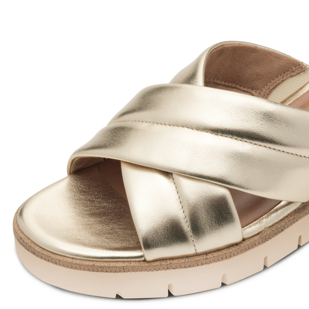 detail Dámské nazouváky TAMARIS 27233-44-933 zlatá S5