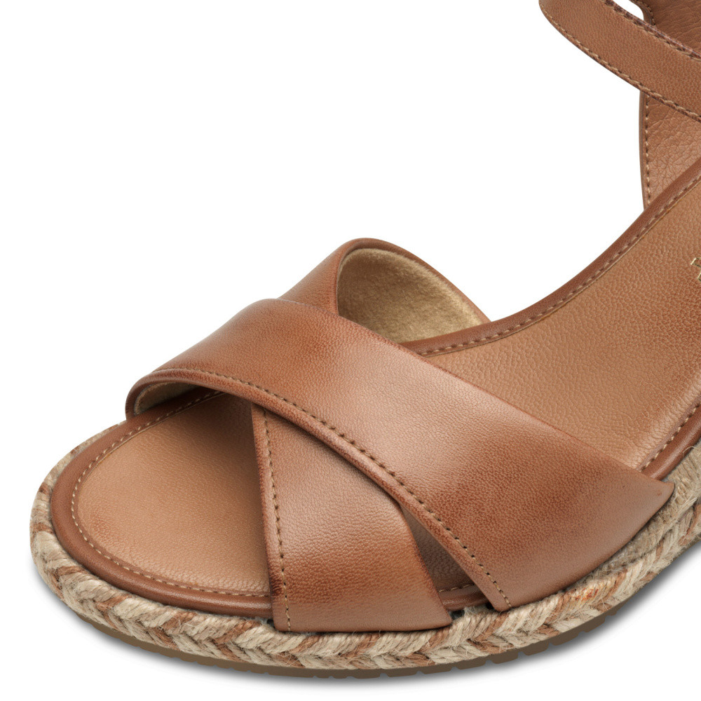 detail Dámské sandály TAMARIS 28346-44-305 hnědá S5