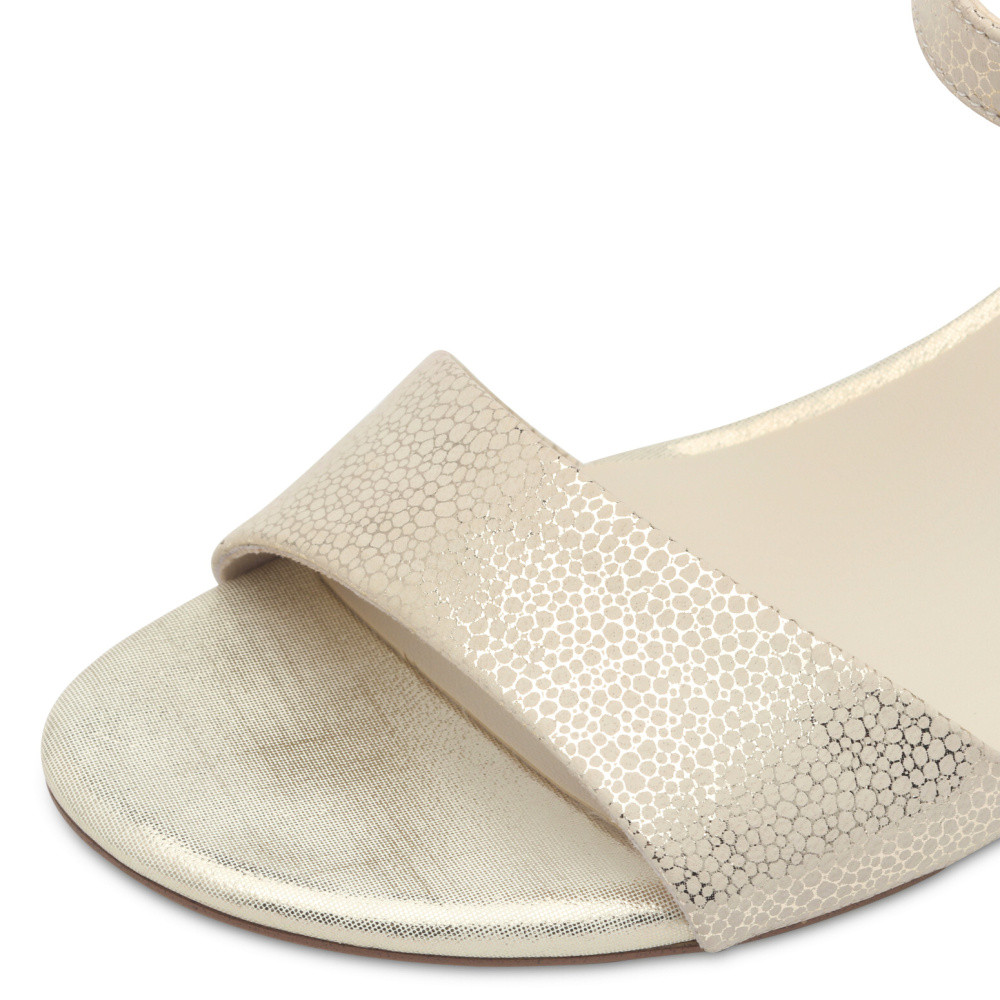 detail Dámské sandály TAMARIS 28250-42-968 zlatá S5