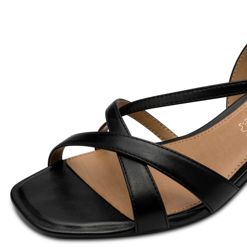 detail Dámské sandály TAMARIS 28253-44-001 černá S5