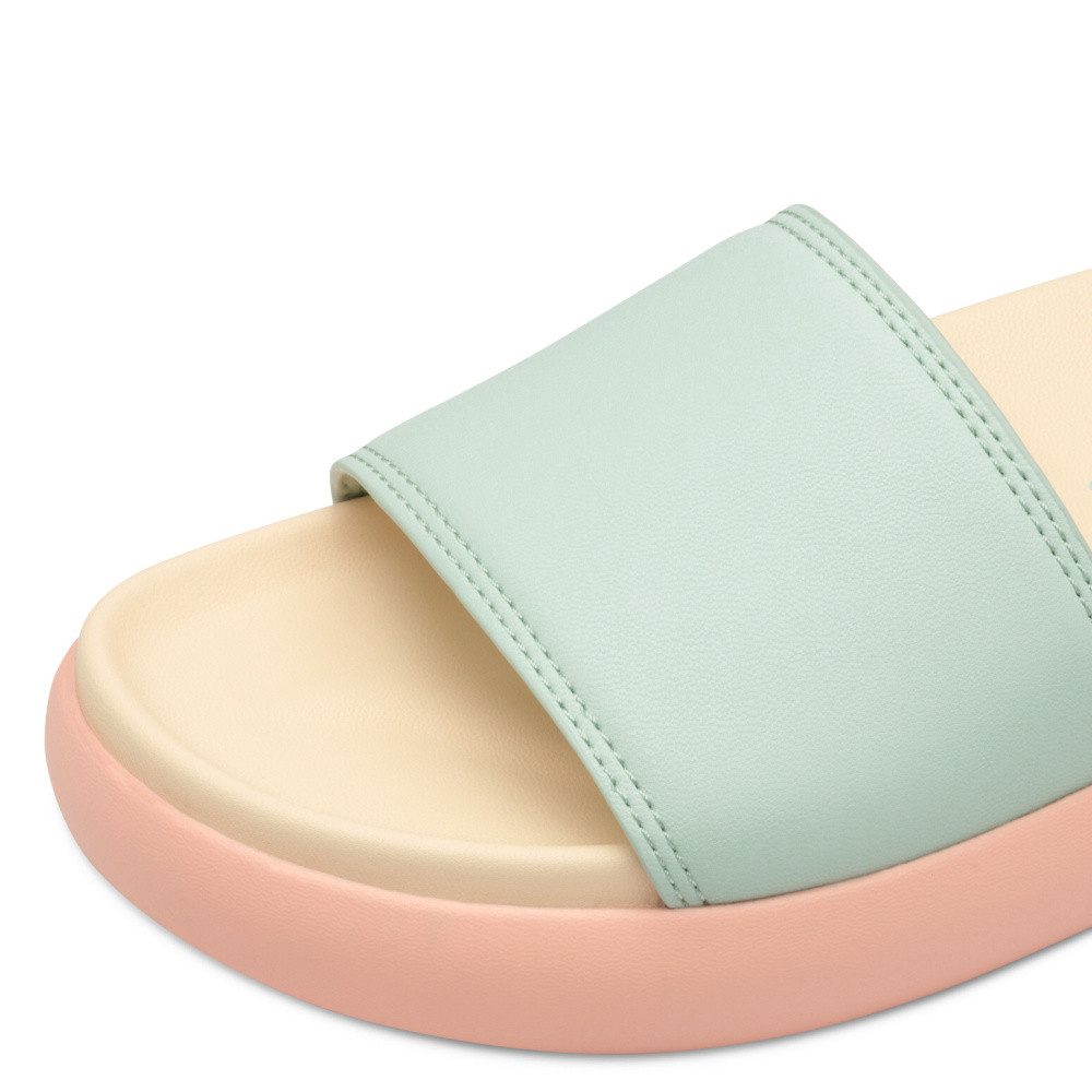 detail Dámské nazouváky TAMARIS 27511-44-779 zelená S5