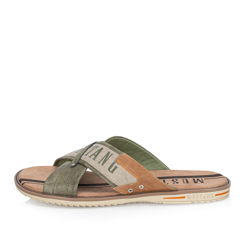 detail Pánské nazouváky MUSTANG 4152705-777 zelená S5