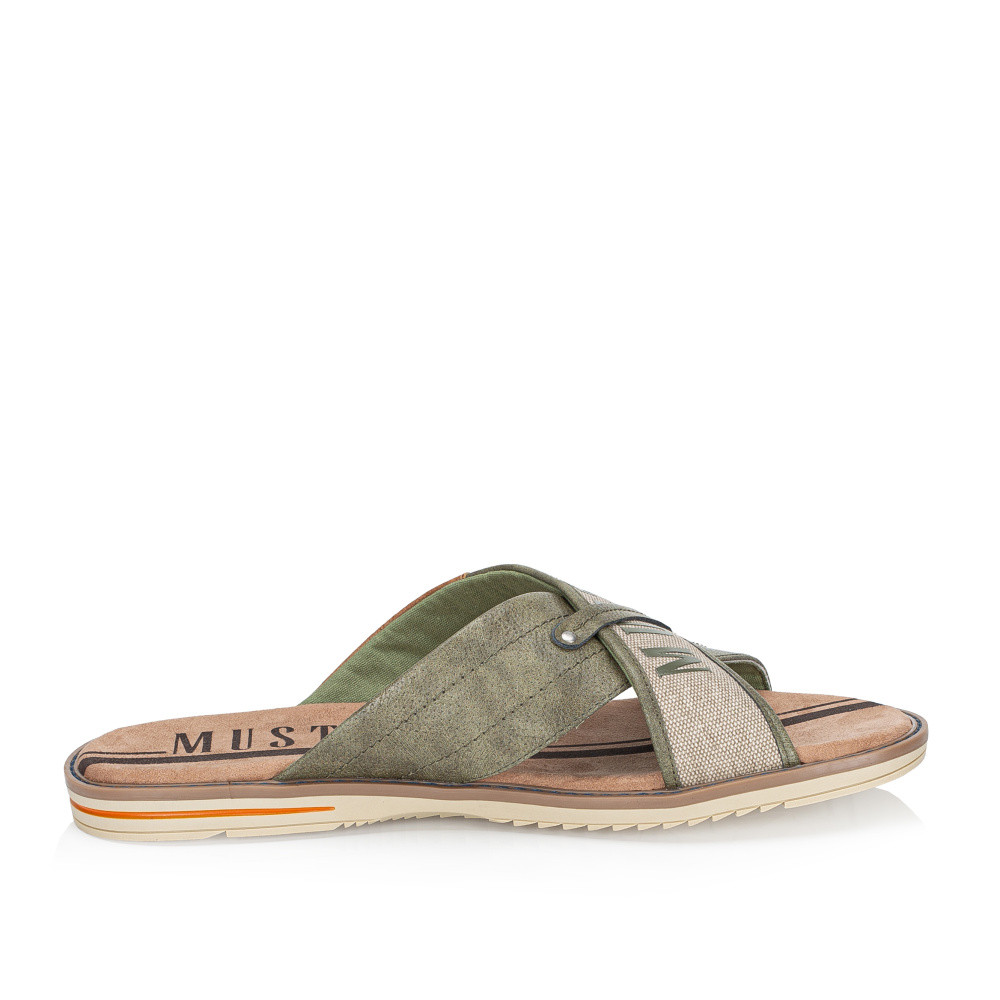 detail Pánské nazouváky MUSTANG 4152705-777 zelená S5