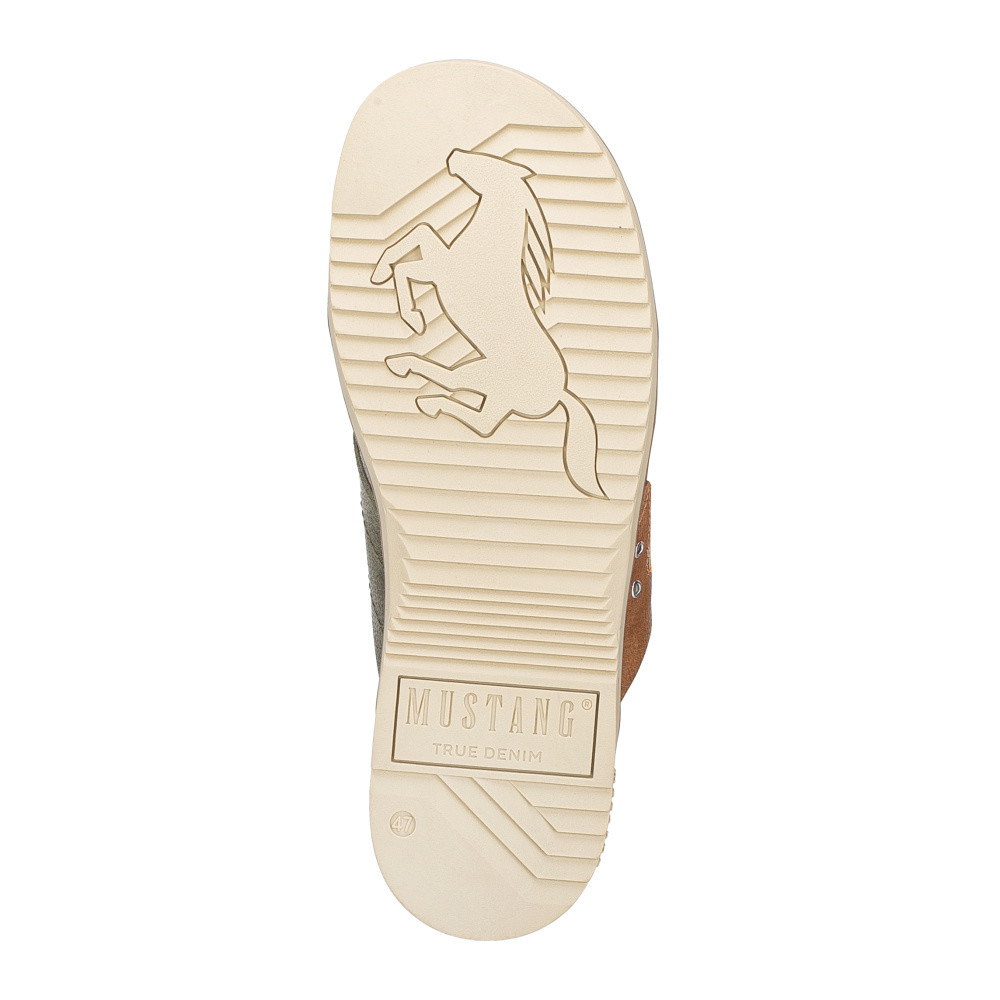 detail Pánské nazouváky MUSTANG 4152705-777 zelená S5