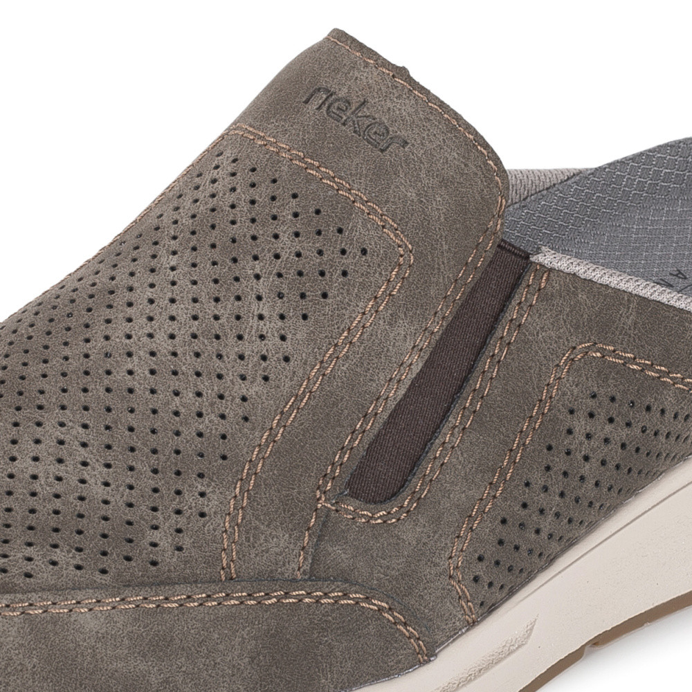 detail Pánské nazouváky RIEKER B0760-25 hnědá S6