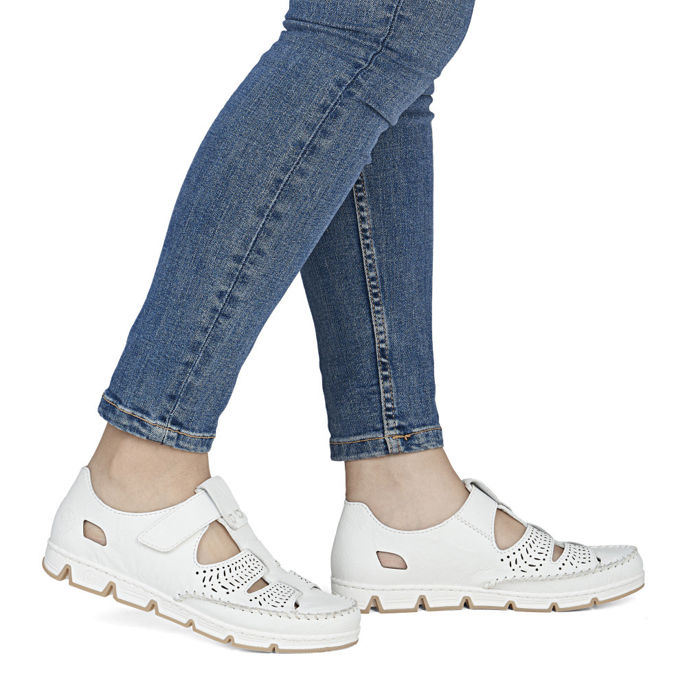 detail Dámske sandále RIEKER 49958-81 biela S6