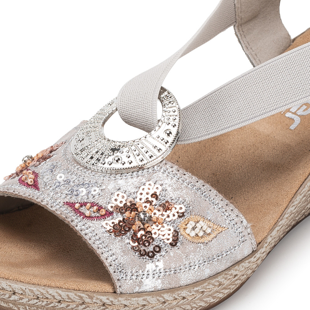 detail Dámské sandály RIEKER 62466-90 stříbrná S6