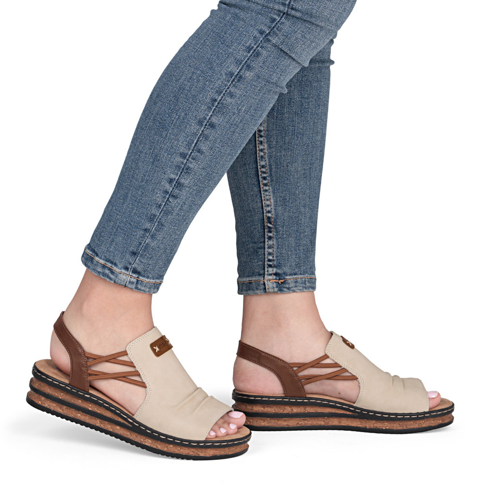 detail Dámské sandály RIEKER 62962-60 béžová S6