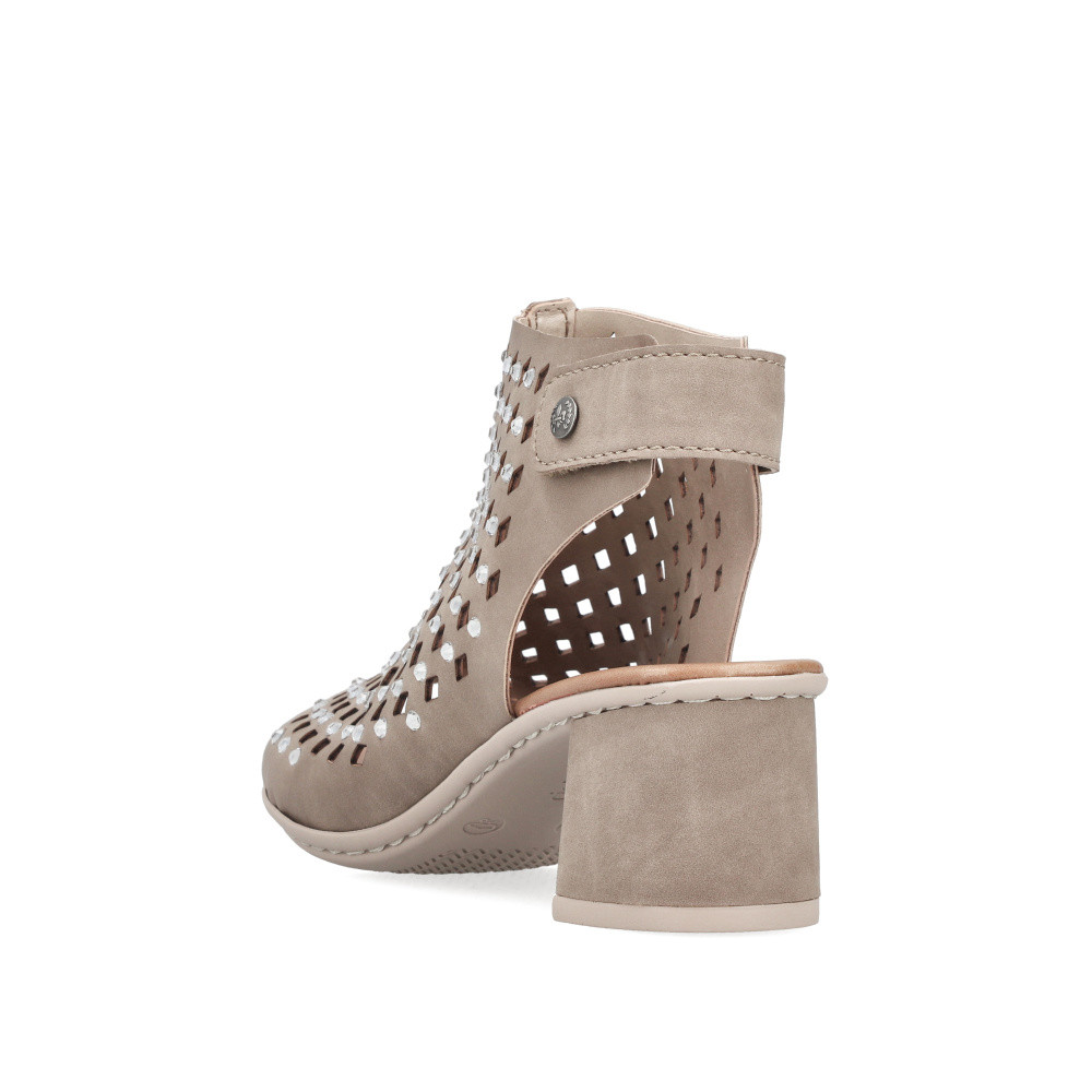 detail Dámské sandály RIEKER 64777-64 béžová S6