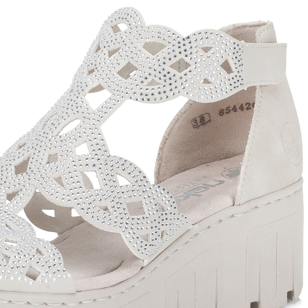 detail Dámské sandály RIEKER 68052-62 béžová S6