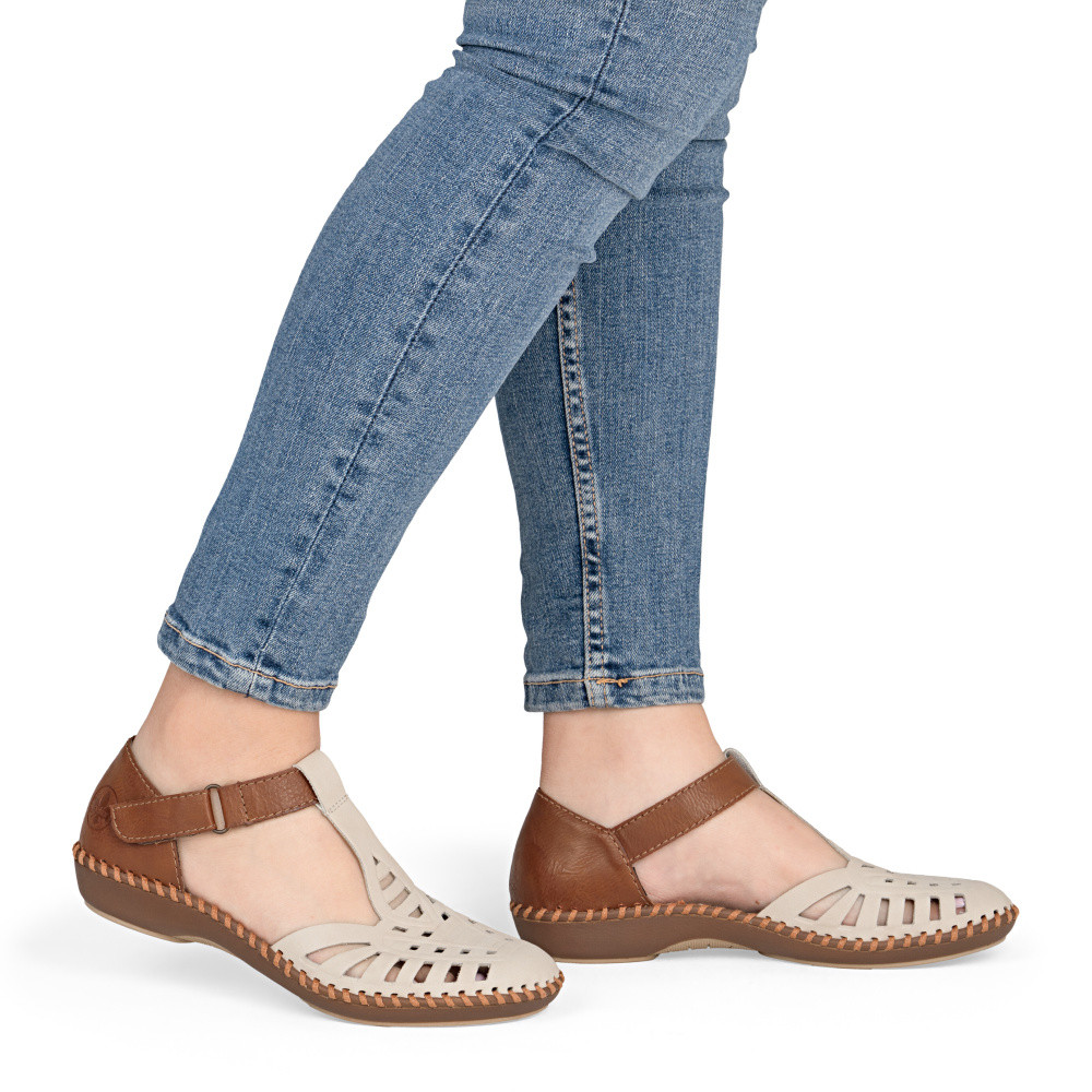 detail Dámské sandály RIEKER M1688-60 béžová S6