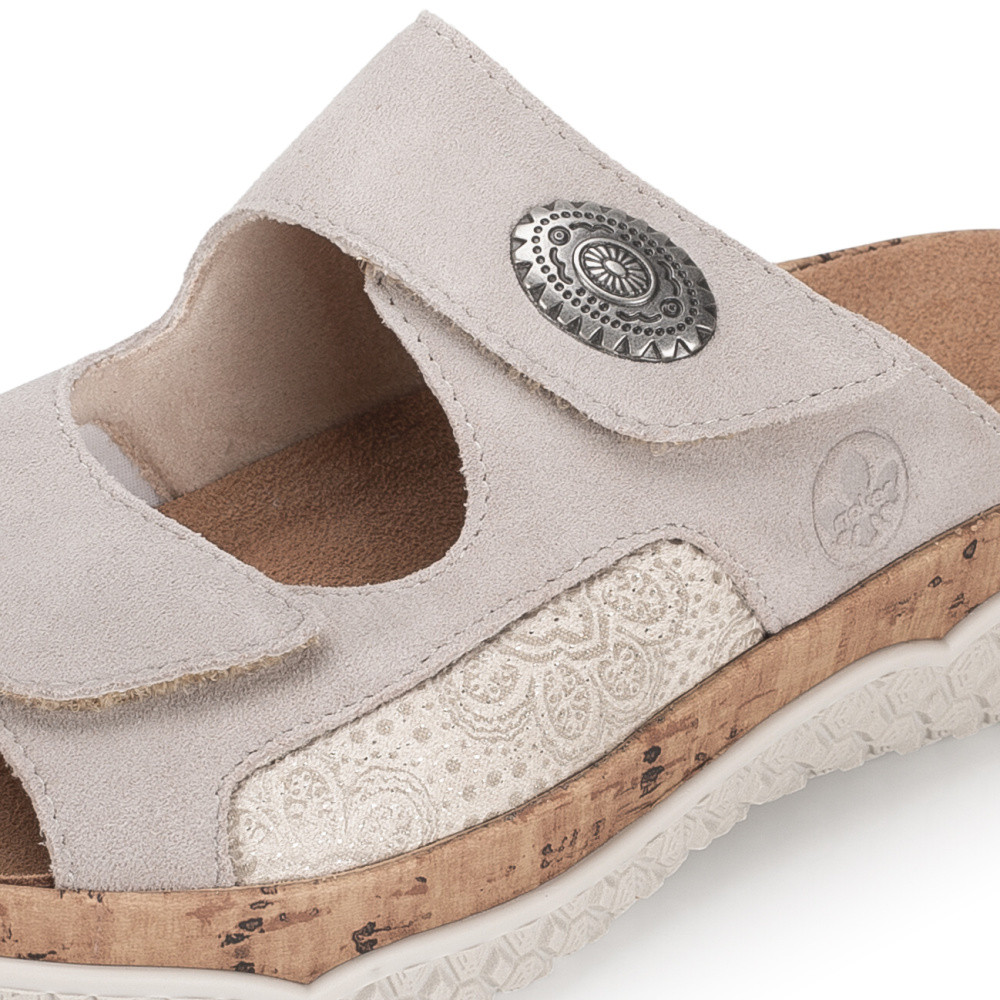 detail Dámské nazouváky RIEKER V0302-60 béžová S6