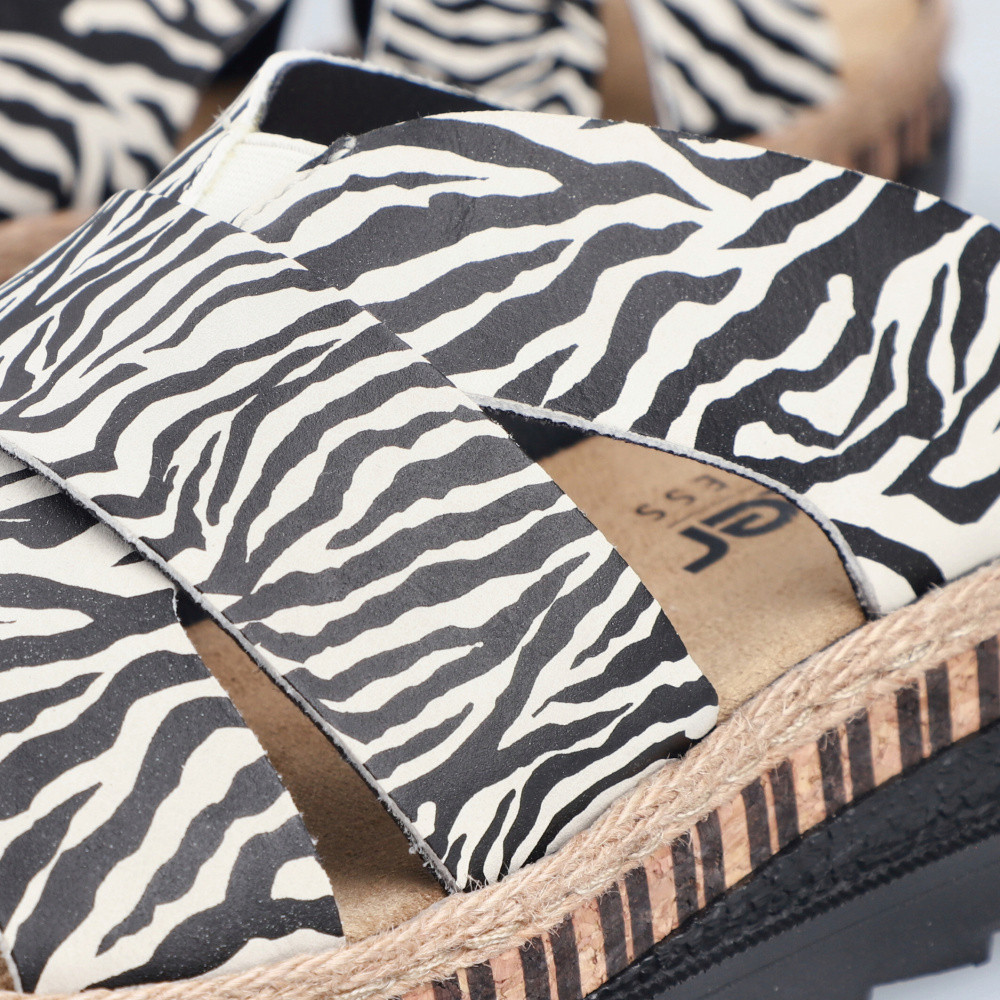 detail Dámské nazouváky RIEKER V7989-91 béžová S6