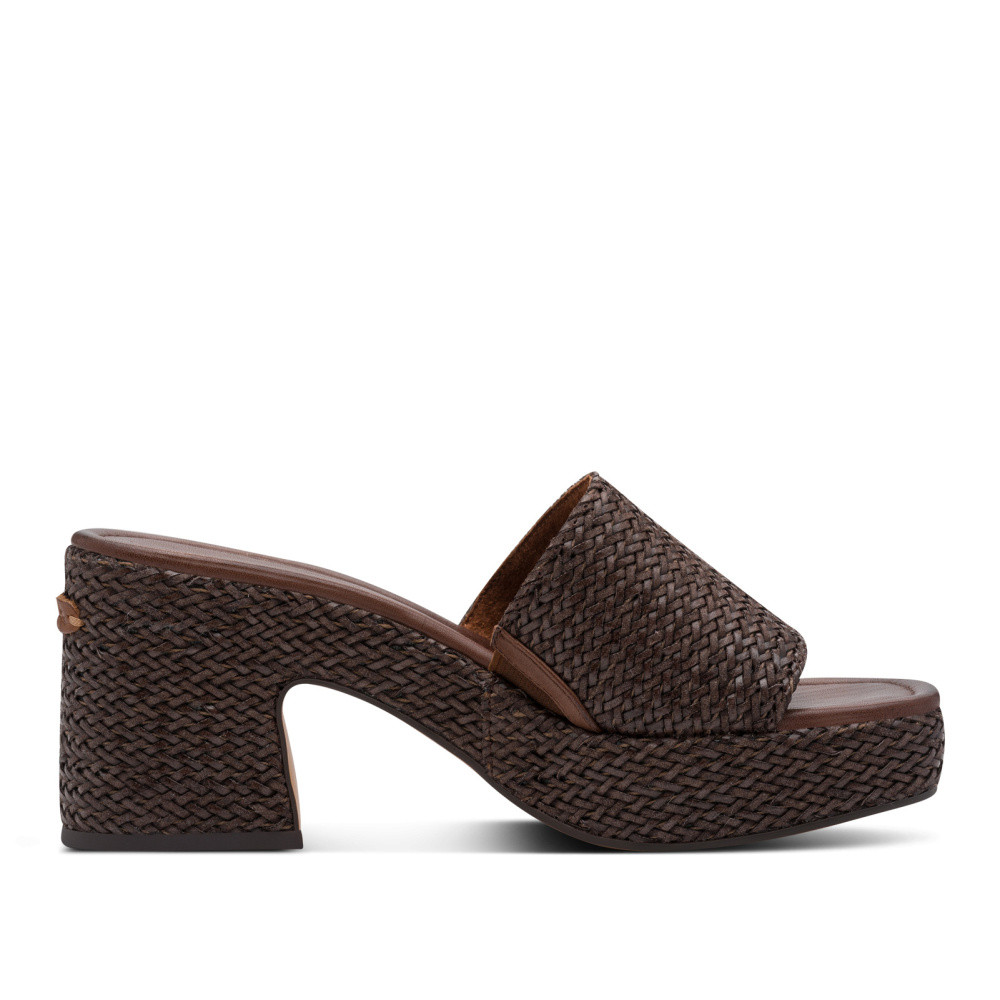 detail Dámské nazouváky TAMARIS 27232-46-304 hnědá S6