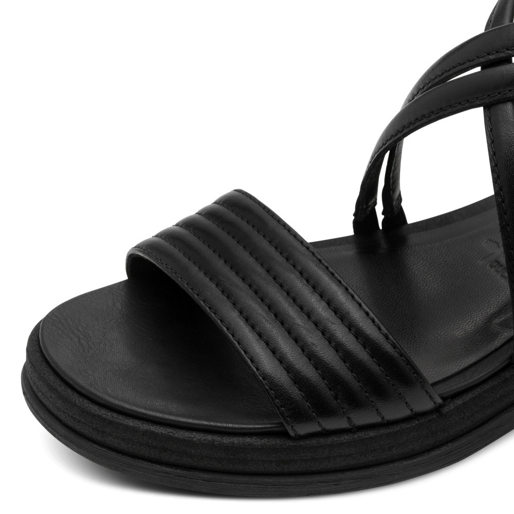 detail Dámské sandály TAMARIS 28220-46-003 černá S6