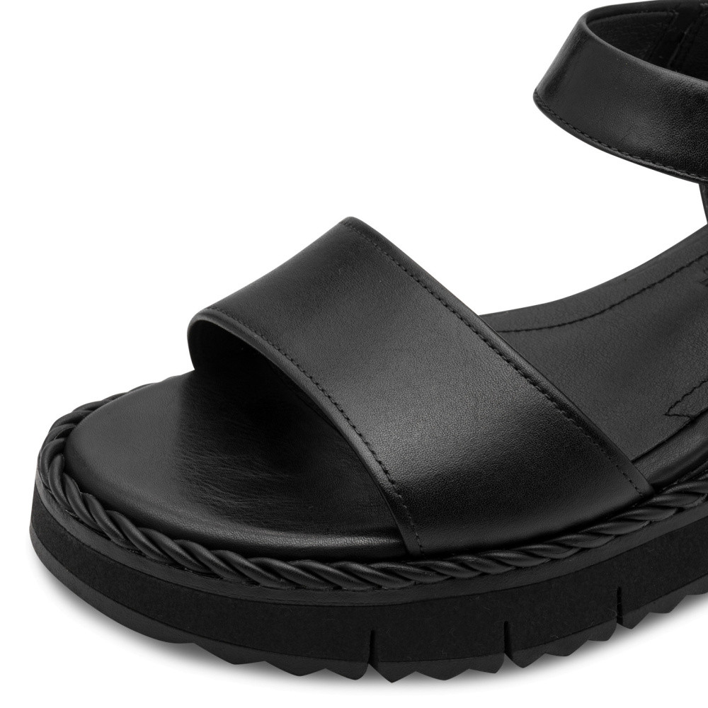 detail Dámské sandály TAMARIS 28247-46-001 černá S6