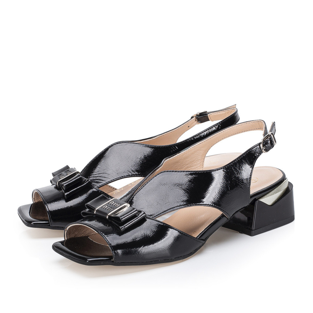 detail Dámské sandály IBERIUS 0085-733 26 černá S6