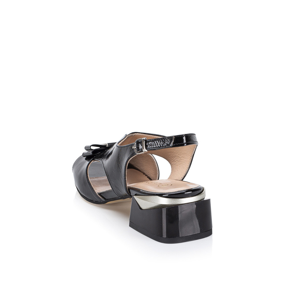 detail Dámské sandály IBERIUS 0085-733 26 černá S6